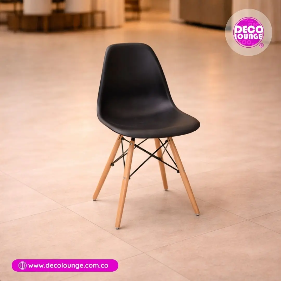 Silla Wood negra